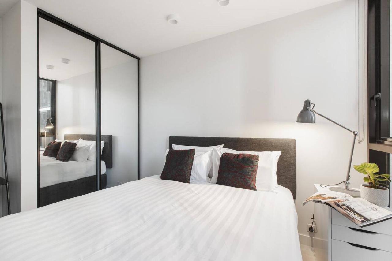 Central Sleek City Living Close To Everything Melbourne Exterior foto